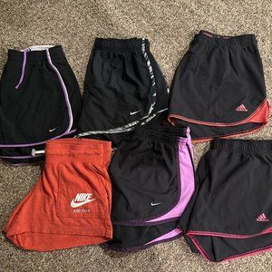 Women’a athletic shorts in EUC.